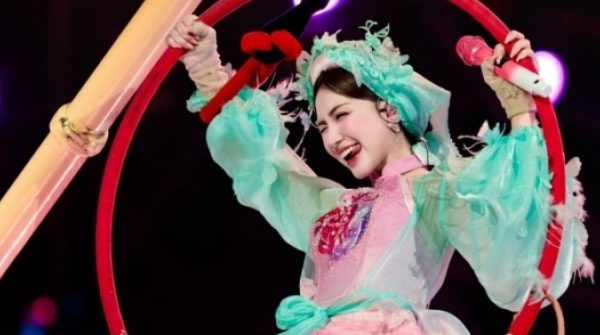 Hòa Minzy bị nhận xét 'liều mạng' trong fan concert adt1770006001 954 7171 2 n 1717 anh cat 3 2 auto cropjpg