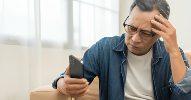 Con gái dọa không đẻ nếu tôi không chịu chăm cháu adt1770006701 depressed asian mature old man 260nw anh cat 3 2 auto croppng 2