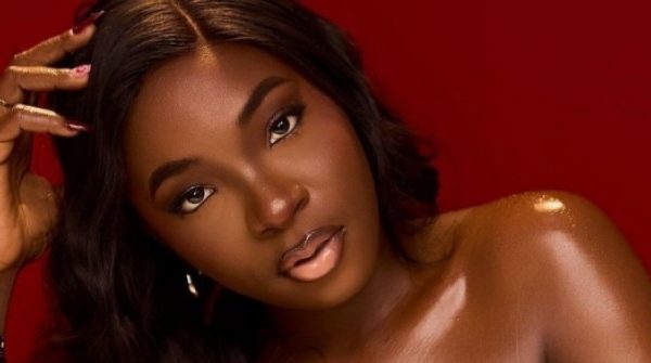 Nữ ca sĩ 26 tuổi qua đời do bị rắn độc cắn adt1770021475 nu ca si 26 tuoi qua doi do bi ran d anh cat 3 2 auto cropjpg