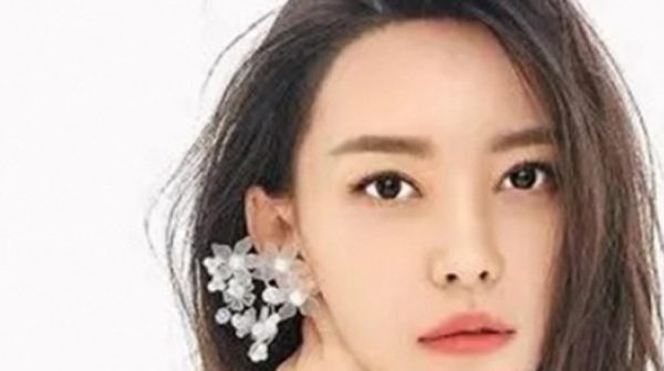 Ca sĩ Vu Văn Văn ngã quỵ trên sân khấu, cấp cứu trong hôn mê adt1770027564 ca si vu van van nga quy tren san kh anh cat 3 2 auto cropjpg