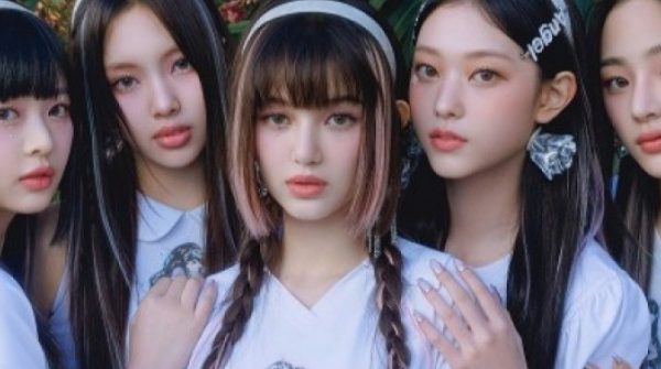NewJeans loại bỏ dấu vết của Danielle, báo hiệu đội hình 4 thành viên adt1770261564 newjeans yunhap anh cat 3 2 auto cropjpg