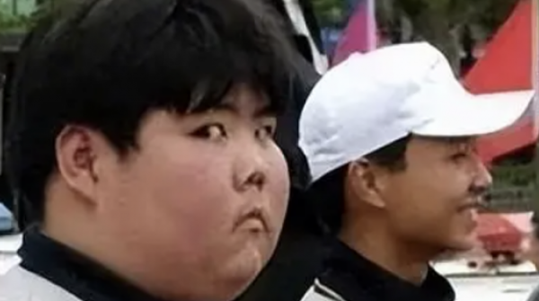 Cuộc sống của 'thánh meme đời đầu' sau 20 năm adt1770801908 a nh ma n hi nh 2026 02 11 lu 9951 8 anh cat 3 2 auto croppng