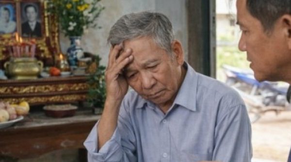 Gần 80 tuổi, tôi bàng hoàng khi em út quay về đòi chia mảnh đất thờ cúng cha mẹ adt1771406015 chia 20tai 20san anh cat 3 2 auto cropjpg