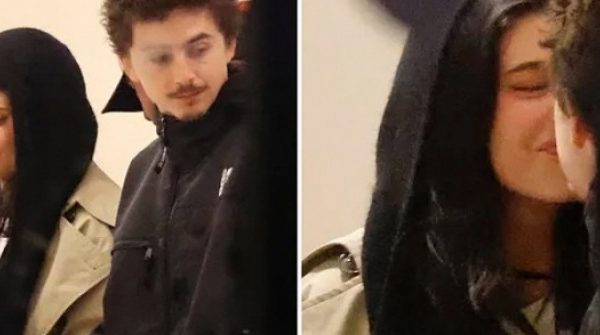 Kylie Jenner và Timothée Chalamet hẹn hò ở quán ăn bình dân adt1771634455 kylie1 9502 9700 9277 0047 anh cat 3 2 auto cropjpg