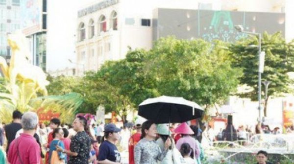 Hội chứng “buồn chán” sau Tết adt1771752312 gen h z352aa422d378a5675e9c145b3b3 8 anh cat 3 2 auto cropjpg