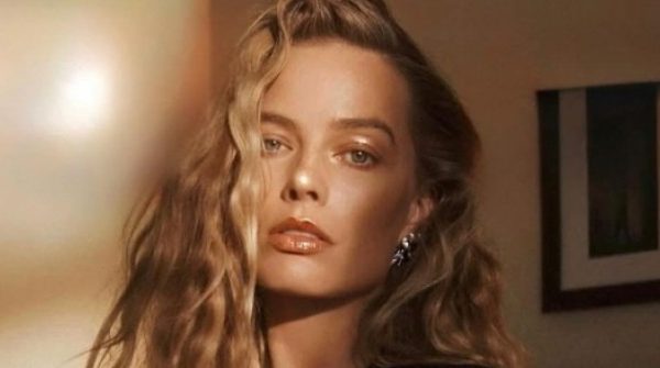 Mỹ nhân đóng loạt cảnh nóng gây sốc trong phim 18+ 'Đồi gió hú' adt1772009096 my nhan dong loat canh nong gay soc anh cat 3 2 auto cropjpg