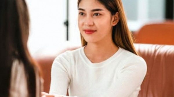 Đọc xong mới hiểu vì sao người EQ cao hiếm khi mượn 3 thứ này adt1772173512 eq cao 2 75718 18 0 528 816 crop 558 anh cat 3 2 auto cropjpg