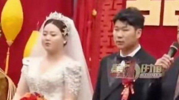 Mẹ kế, cha dượng tác hợp cho con riêng lấy nhau adt1772426723 1 2 2337 2346 1681 2798 anh cat 3 2 auto cropjpg