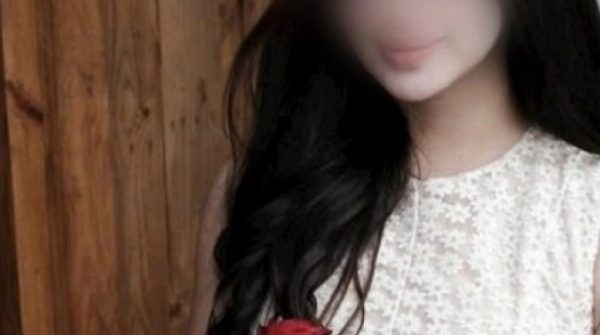 Cạm bẫy sau lớp vỏ hào nhoáng adt1772506390 2 1 anh cat 3 2 auto cropjpeg 1