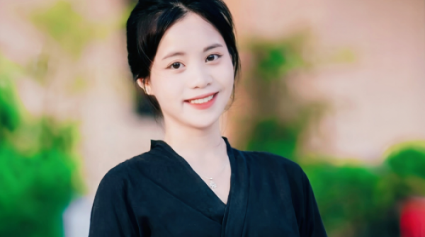 Cô giáo 24 tuổi người Ơ Đu ứng cử Đại biểu Quốc hội adt1772584380 anh chup man hinh 2026 03 03 luc 47 anh cat 3 2 auto croppng