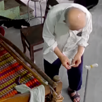 Clip cụ ông 95 tuổi 'chịu trận' khi vợ giận dỗi khiến dân mạng ngưỡng mộ adt1772684730 screen shot 2026 03 05 at 22 anh cat 3 2 auto croppng