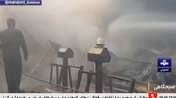 Trực thăng quân sự Iran rơi xuống khu chợ sầm uất, ít nhất 4 người thiệt mạng afp 20260224 98q79cq v1 highres iranarmyaccident 1771923611 20949979807626521050332 1771941953614 17719419538701550292447