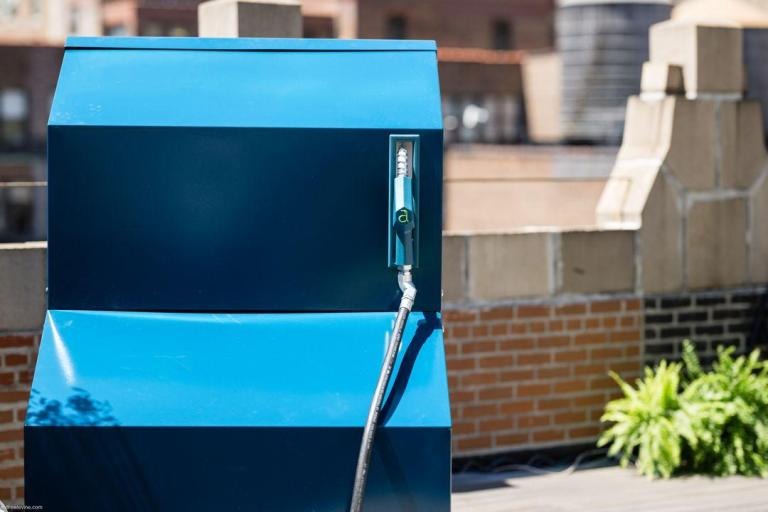 Phát minh như khoa học viễn tưởng gây chấn động ngành năng lượng: Biến không khí thành xăng xe, thành ‘1 mũi tên trúng 2 đích’ nan giải của thế giới- Ảnh 1.