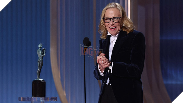 Hình ảnh diễn viên Amy Madigan.