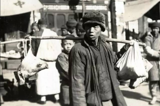 13 bức ảnh hiếm về Tết đầu thời nhà Thanh: Khung cảnh thật khiến nhiều người nghi ngờ phim truyền hình- Ảnh 1.