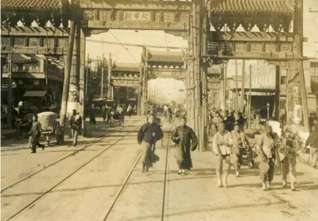 13 bức ảnh hiếm về Tết đầu thời nhà Thanh: Khung cảnh thật khiến nhiều người nghi ngờ phim truyền hình- Ảnh 3.