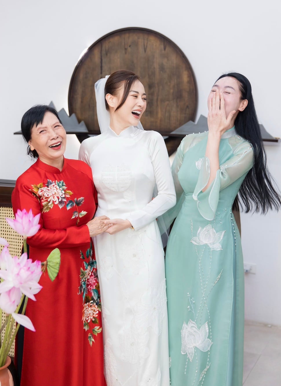 Cách mẹ chồng đối đãi với Phương Oanh- Ảnh 1.