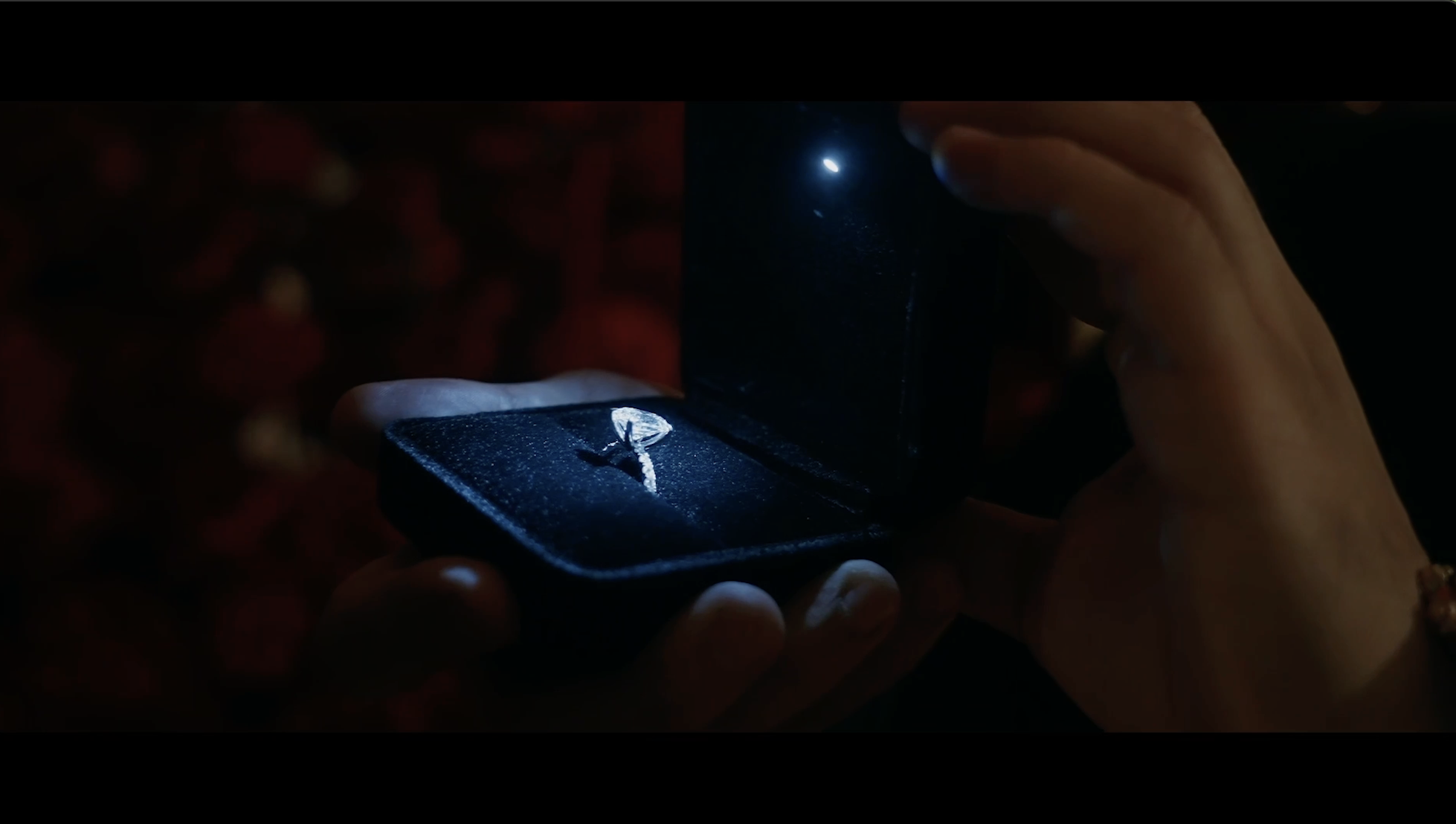 Tiên Nguyễn làm mất nhẫn kim cương khi được chồng gốc Dubai cầu hôn- Ảnh 4.