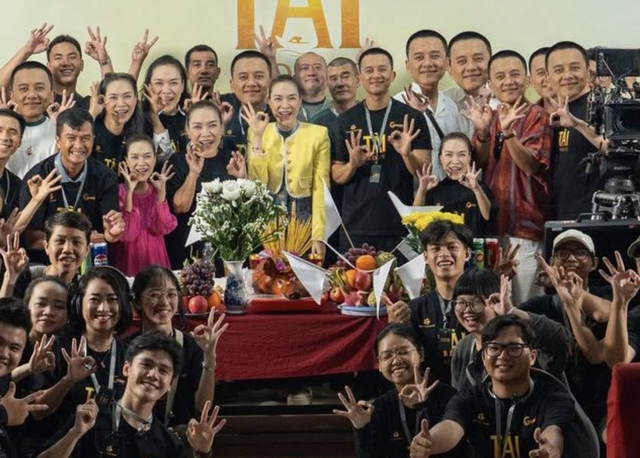 Phóng to bức ảnh chụp Mỹ Tâm và Mai Tài Phến, cả MXH hốt hoảng vì 1 chi tiết đáng sợ- Ảnh 2.