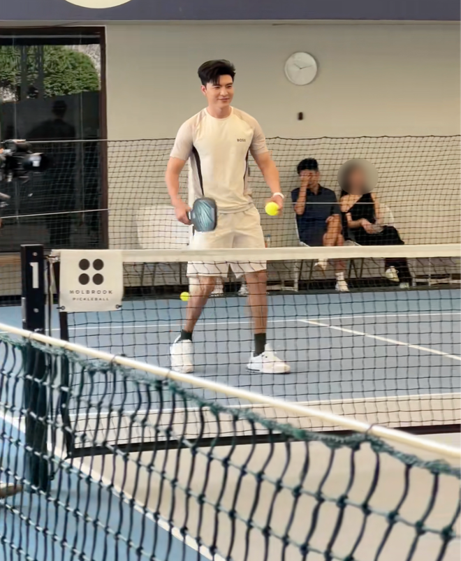 Steven Nguyễn chỉ đi đánh Pickleball mà trở thành