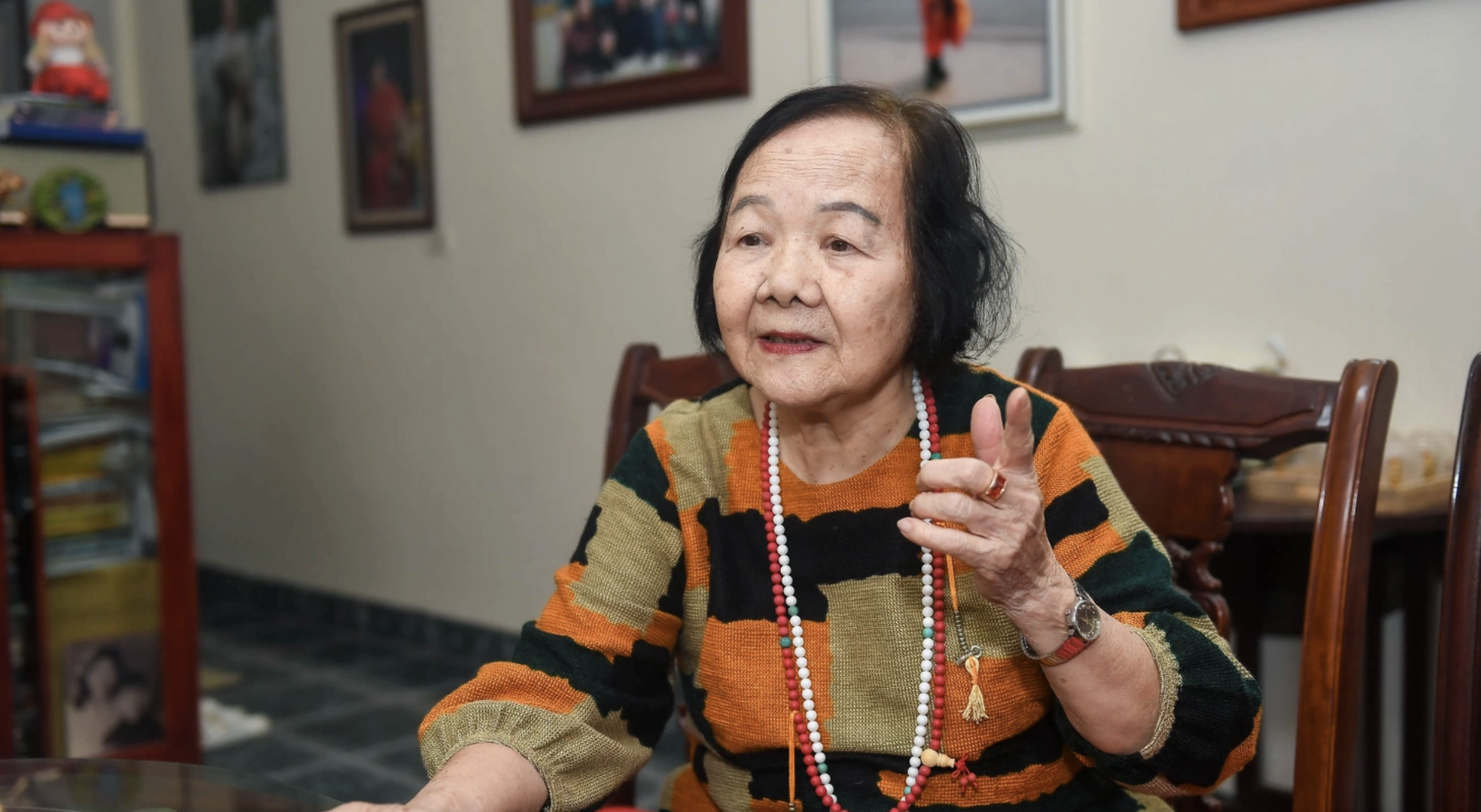 NSƯT duy nhất đổi đời nhờ bị cả nước chê xấu, nhan sắc ngoài đời ăn đứt trên phim- Ảnh 6.