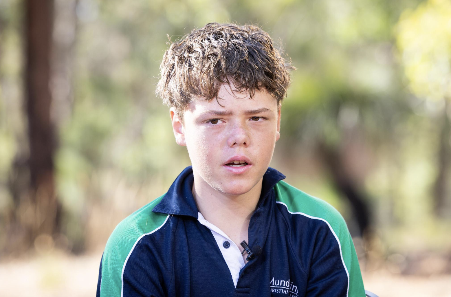 Cả thế giới sửng sốt trước câu chuyện cậu bé 13 tuổi bơi hơn 4km vượt dòng “nghẹt thở” để cứu sống cả gia đình- Ảnh 1. Cả thế giới sửng sốt trước câu chuyện cậu bé 13 tuổi bơi hơn 4km vượt dòng “nghẹt thở” để cứu sống cả gia đình- Ảnh 1.