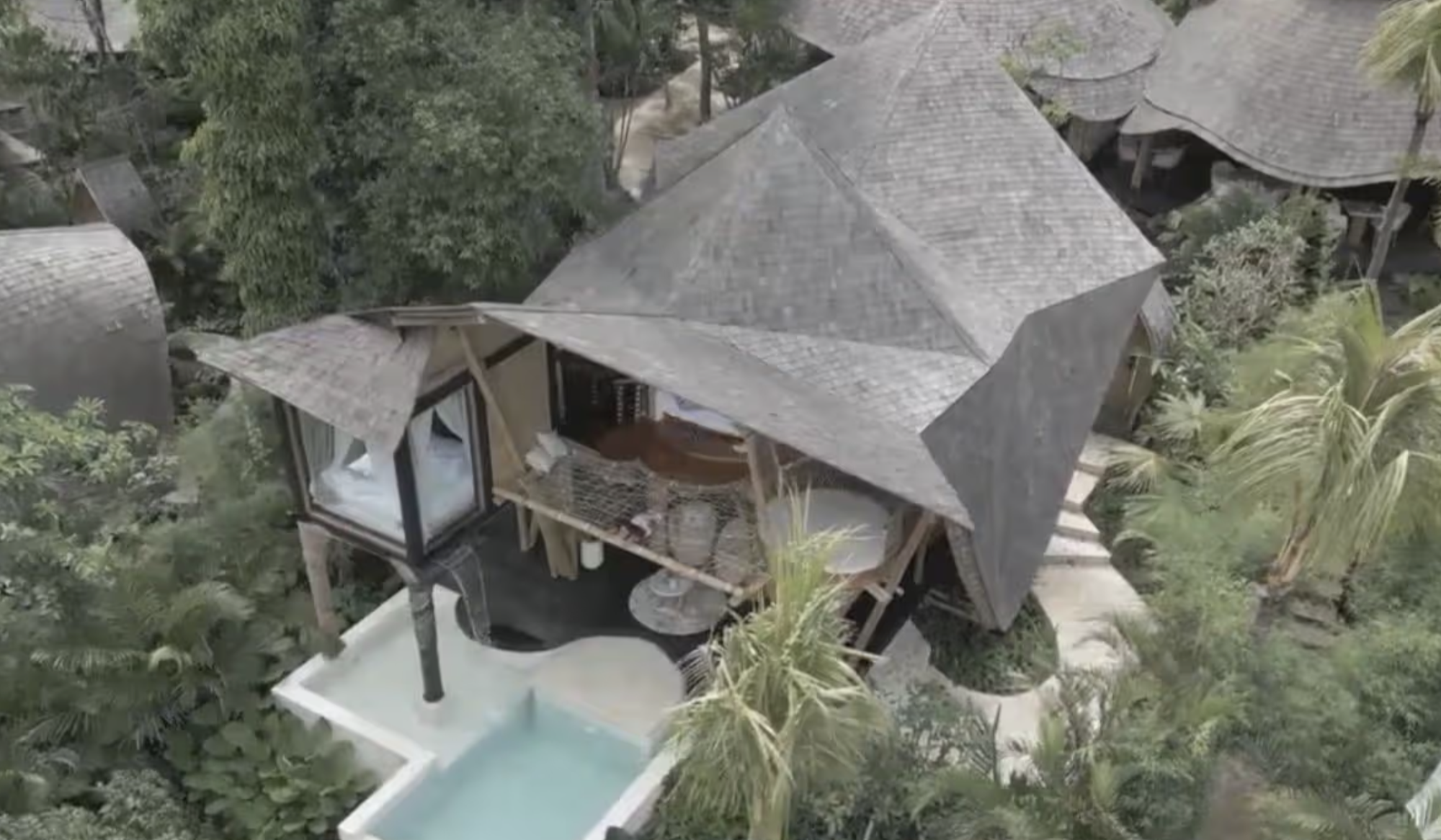 Kỷ niệm 38 năm ngày cưới hóa thảm họa: Du khách kể lại trải nghiệm ác mộng ở 1 resort rất nổi tiếng- Ảnh 1.