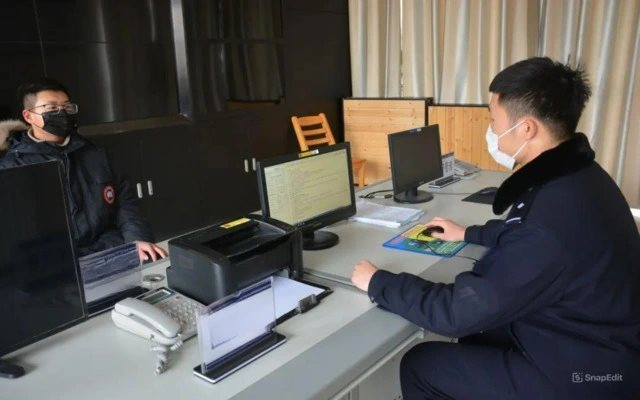 Cố tình để bị lừa chuyển 750 triệu đồng 3 lần liên tiếp rồi báo cảnh sát, người đàn ông được khen thông minh- Ảnh 1.