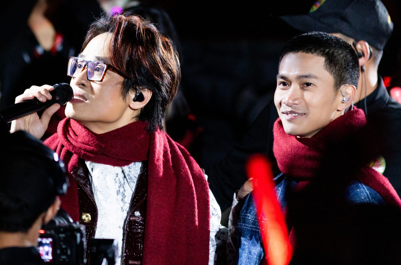 Bản hit của Nguyễn Hùng được khen hay nhất năm.