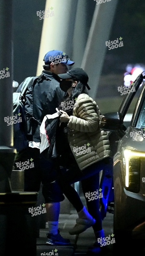 Độc quyền tóm dính Suzy - Kim Seon Ho tại Việt Nam: