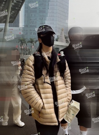 Độc quyền tóm dính Suzy - Kim Seon Ho tại Việt Nam: