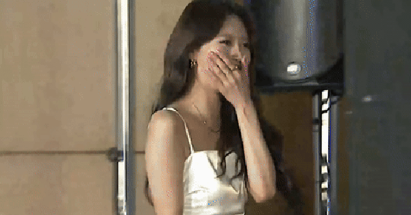 Thương cho ngọc nữ showbiz: Bị bạn trai "cắm sừng", đáng nói tiểu tam lại chính là bạn thân của cô av nn 1771071262448396061022 0 0 245 468 crop 17710713345011096446031gifpng