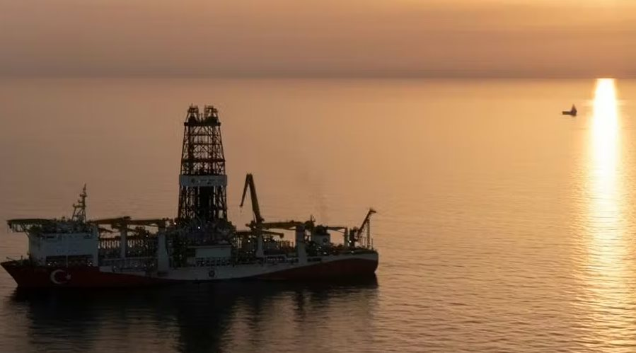 Khoan sâu 3.500m xuống đáy biển, phát hiện mỏ khí đốt chứa 75 tỷ mét khối khí, đủ dùng cho người dân cả nước trong 3,5 năm- Ảnh 1.