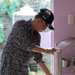 Nam nghệ sĩ từng là đại gia một thời, phường nào cũng có nhà: 62 tuổi sống an phận bên vợ 2 kém 23 tuổi avatar1765450267403 17654502684721750803485 0 0 770 1470 crop 17654503406701147917257png