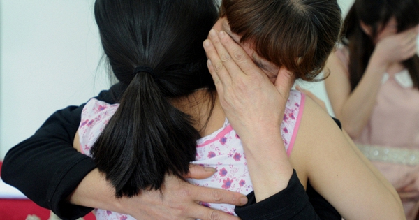 Người phụ nữ vỡ òa khi gặp con gái ruột 21 tuổi mà không hề hay biết mình từng có avatar1765530776734 17655307772632080536273 0 24 419 694 crop 176553079079253648980jpg