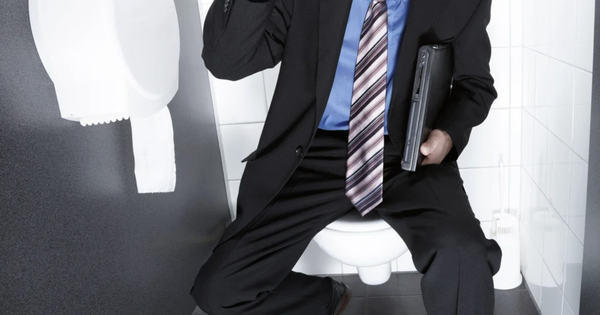 Đi vệ sinh 14 lần, có lần kéo dài 4 tiếng: Kỹ sư Trung Quốc bị sa thải, tòa tuyên “vượt xa nhu cầu thể chất” avatar1765853325976 1765853326398255234551png