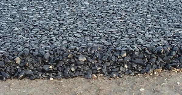 Phát minh của Mỹ làm rung chuyển ngành xây dựng cầu đường: Chất phụ gia ‘sống’ giải quyết gọn ơ nứt gãy nhựa đường, triệt ổ gà, tiết kiệm tiền tỷ avatar1765875837653 17658758382061064970421jpg