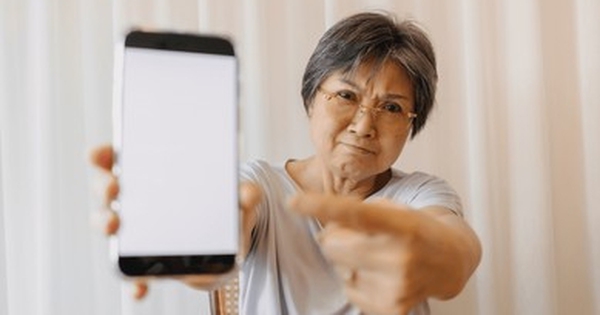 Ngân hàng báo tài khoản bị trộm 36 triệu, người phụ nữ làm theo hướng dẫn thì mất sạch tiền tiết kiệm, ngân hàng nói: “Chúng tôi không hoàn tiền” avatar1765896543348 17658965438061370184615jpeg