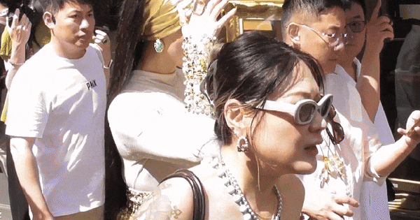 Mỹ nhân mang gương mặt định hình thẩm mỹ của cả đất nước: Visual thiên hạ vô song, nửa góc chết cũng không có avatar1765964721572 17659647228071948123190 44 0 372 626 crop 17659647702922080146926gifpng