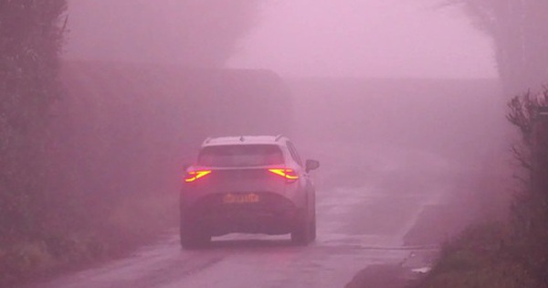 Hiện tượng lạ: Sương mù màu hồng khiến người dân kinh ngạc avatar1766034995401 17660349957851464734027 0 46 315 550 crop 1766035013533481648388jpg