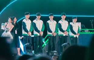 Khán giả "xót" cho một tuyển thủ T1 tại sự kiện fanmeeting avatar1766468843734 17664688445911370103125png