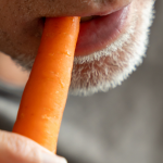 Bạn trai nghiện ăn cà rốt, cô gái bật khóc khi biết lý do đau lòng phía sau avatar1766644775867 1766644776481977462622 0 53 419 723 crop 17666447922251894426152png