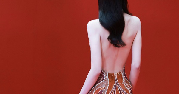 Nhìn mỹ nhân này mới biết thế nào là khung xương tỷ lệ kim cương: Nhan sắc vô thực, ngắm xong chả muốn yêu ai avatar1766757157748 17667571584151058050187 0 0 1047 2000 crop 1766757209313578810588jpg