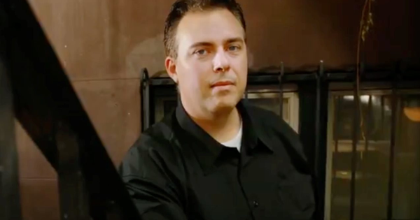 Bê bối từ thiện chấn động giới hoạt động xã hội: Nhà sáng lập biển thủ 2,5 triệu USD, lập HĐQT “ma” để thâu tóm dòng tiền avatar1766801963201 1766801966174829475938png