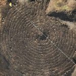 Mê cung 2.000 năm lộ ra giữa thảo nguyên Ấn Độ avatar1766815924961 176681592522773057620jpg