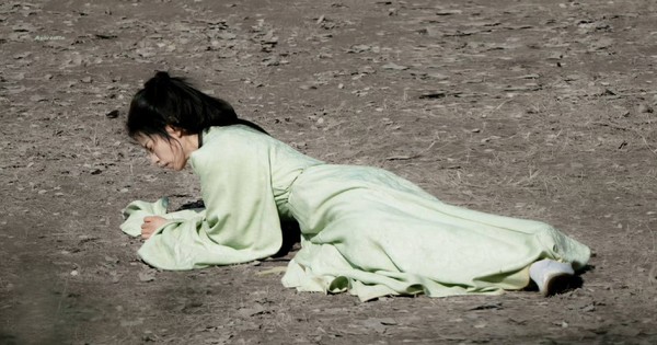 Chưa thấy ai bị đánh bầm dập lại đẹp gấp 100 lần như mỹ nhân này: Visual sang xịn mịn, càng thảm càng phong thần avatar1766970347802 1766970348057216910659 0 0 1005 1920 crop 1766970384406792763956jpg