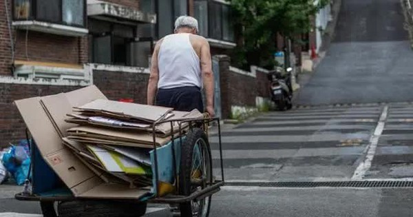 Gần 4/10 người cao tuổi Hàn Quốc sống dưới chuẩn nghèo avatar1766971191244 1766971191584771121259jpg