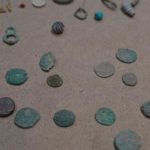 Phát hiện vàng và hàng trăm đồng xu trên đất sau cơn mưa lớn, chính quyền lập tức phong tỏa khu vực, giá trị lớn đến không ngờ avatar1766997495855 17669974965451114698125jpg