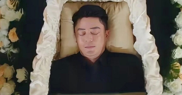 Sốc với hình ảnh Hoắc Kiến Hoa tự tổ chức đám ma cho mình avatar1767068159428 1767068160477580018337 0 0 364 695 crop 17670682035981581452585jpg