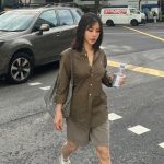 Hậu chia tay chồng, hoa hậu 4 "lần đò" ngày càng trẻ đẹp ở tuổi 49, thu nhập mỗi tháng 10 tỷ đồng avatar1767084163371 17670841647611505927449 266 0 825 1067 crop 1767084191786837217254jpg